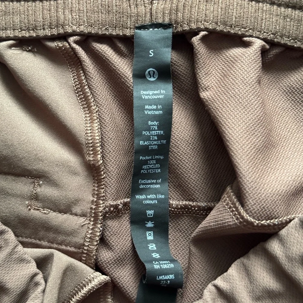 Menβs New Venture (Pique) Pants - Brown Mocha - Picture 4 of 5